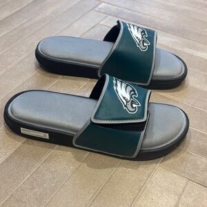 Green and Gray Eagles Slide Sandals